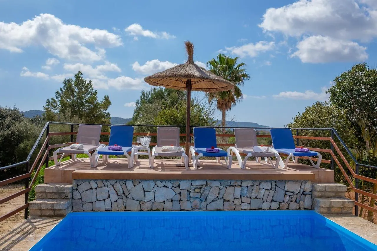 Son Vorera, Situada En Una Colina, Con Piscina. Es Carritxo