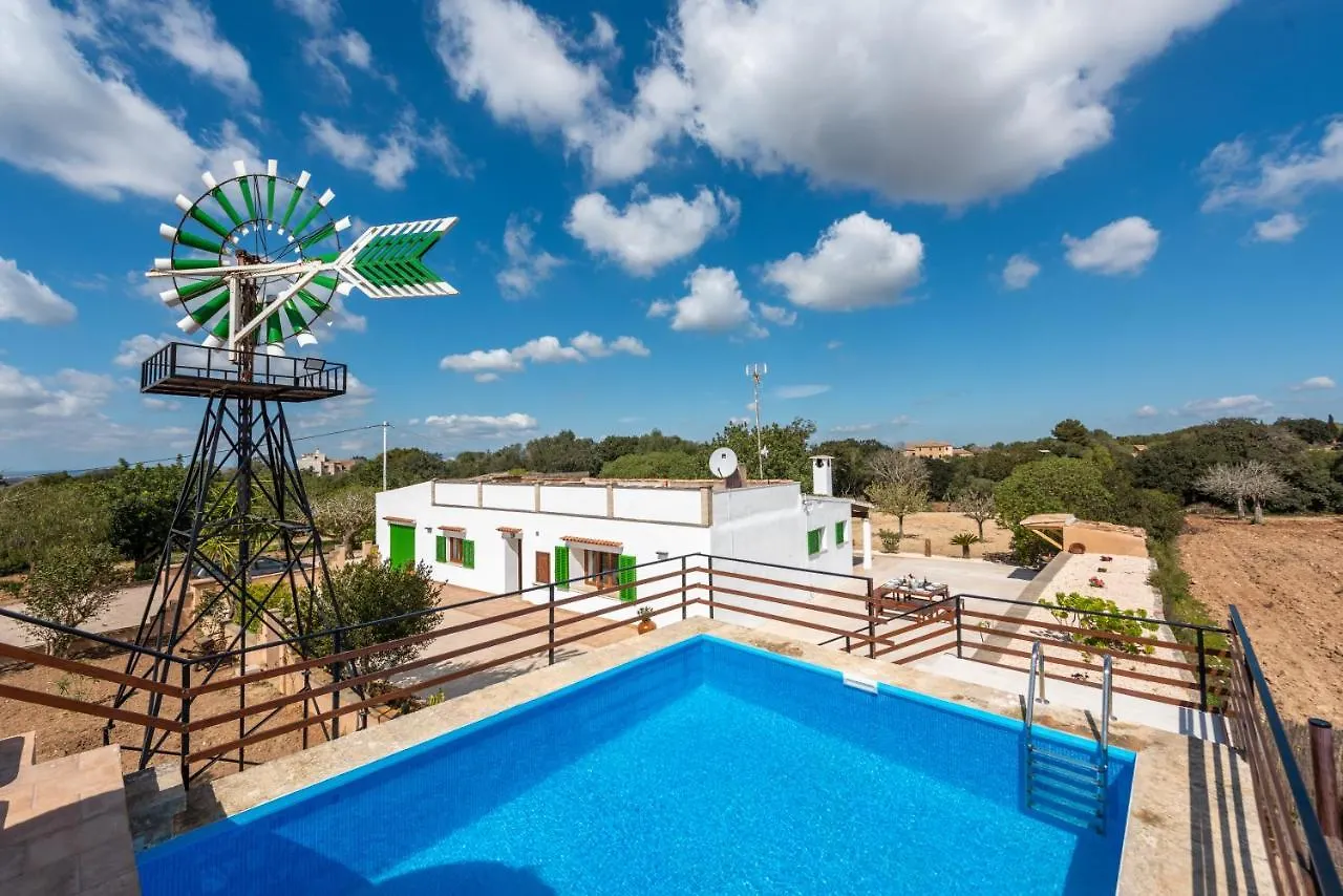 Son Vorera, Situada En Una Colina, Con Piscina. location